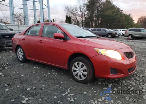 2010 Toyota Corolla Base z USA, uszkodzony, nr VIN 2T1BU4EE7AC274179